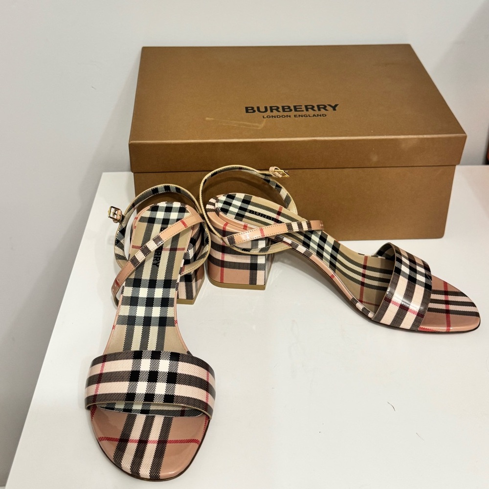 BURBERRY Cornwall Beige Check Block Heel Sandals Size 40 / 10 NIB